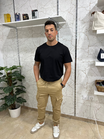 Pantalón cargo beige