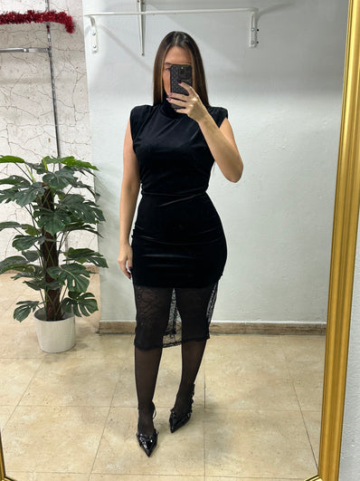 Vestido encajes negro