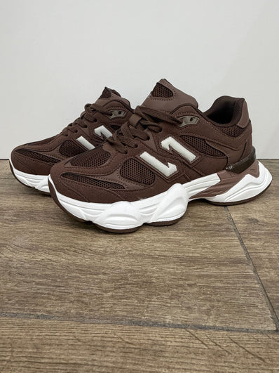 Deportiva N chocolate