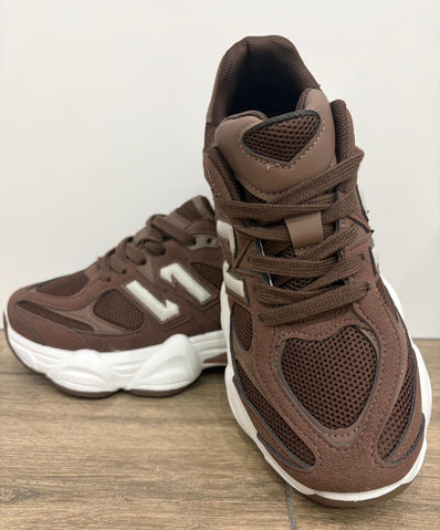 Deportiva N chocolate