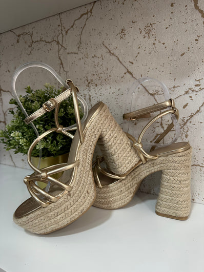 Sandalia esparto gold